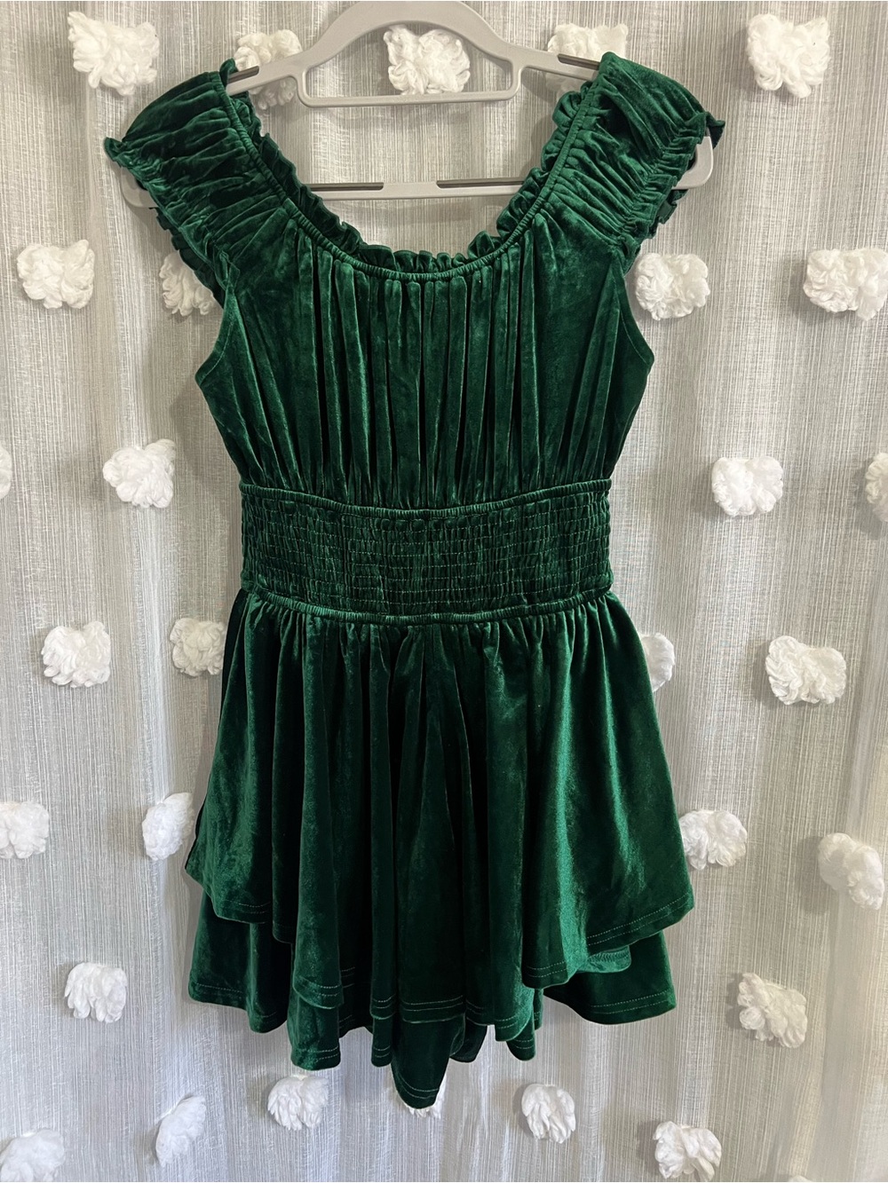 Uo Rosie Velvet Smocked Romper In Green - Picture 2 of 4